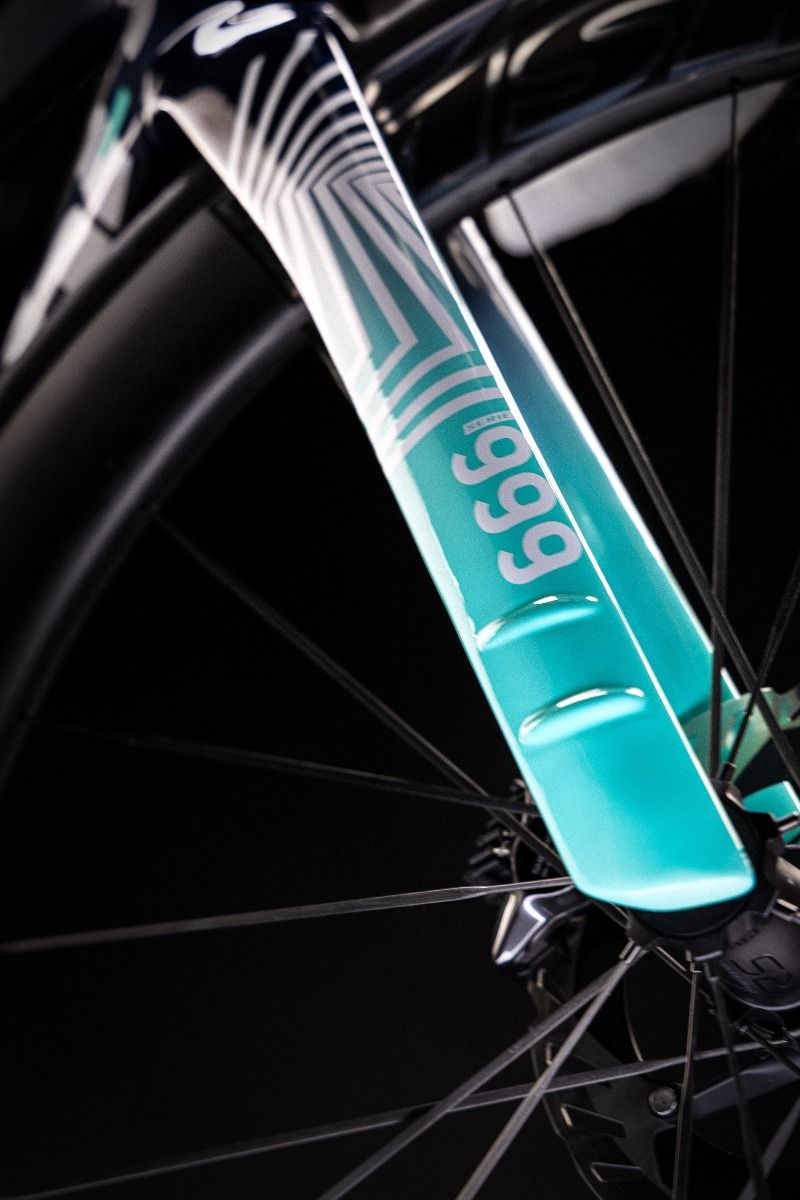 Bianchi Oltre RC Team Replica 2026 Team Bahrain Victorious 21