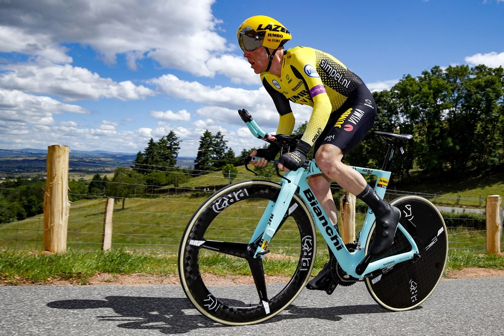 Well, wout's son was an awaited person for his fans and followers because wout and his wife sarah never missed giving any updates to people regarding their upcoming boy. Van Aert : Wout Van Aert flies to win Dauphiné TT - Bianchi
