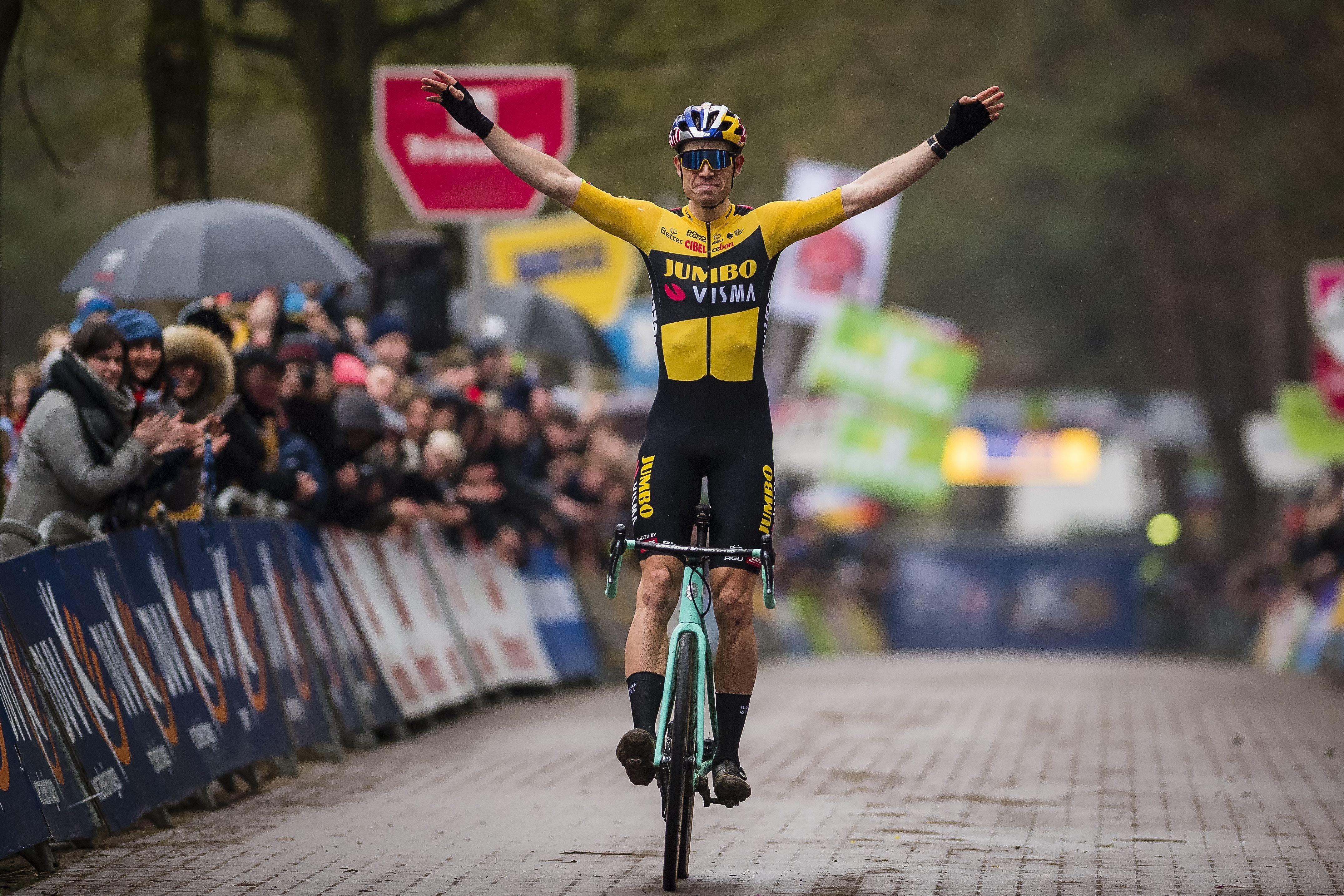 wout van aert bianchi cross bike